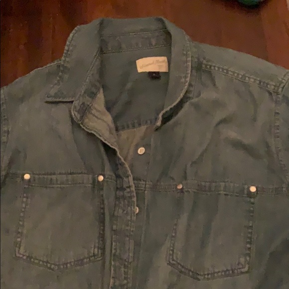 Universal Thread top - Picture 2 of 4